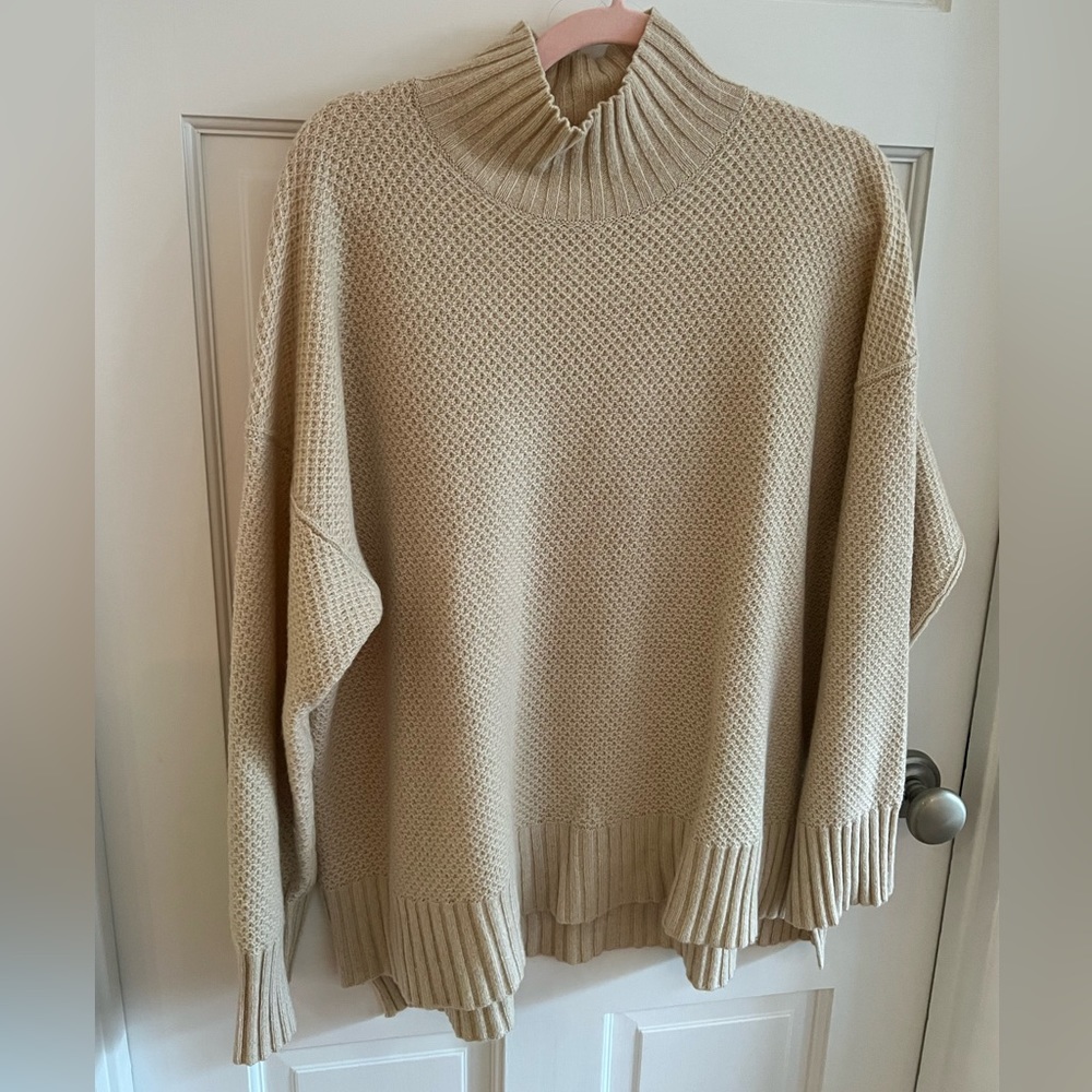 Everlane Cashmere Stroopwafel Turtleneck